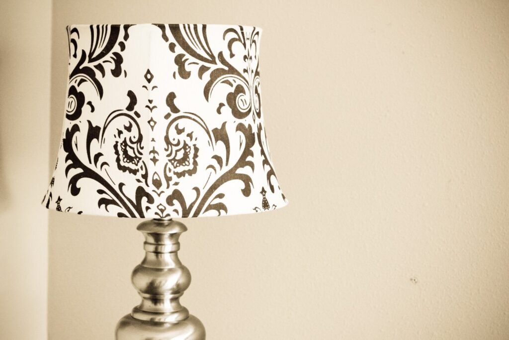 How to Decorate a Lamp Shade to Make It Unique