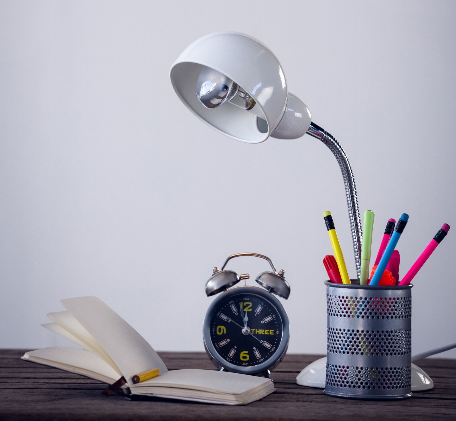 Things to Consider Before Buying A Desk Lamp